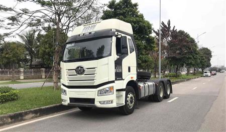 Xe đầu kéo Faw 375HP