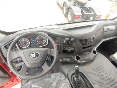 Xe đầu kéo Faw 375HP