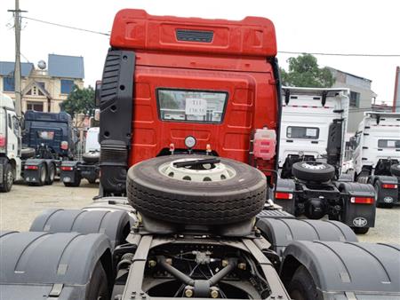 Xe đầu kéo Faw 375HP