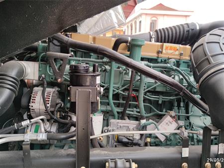 Xe đầu kéo Faw 375HP