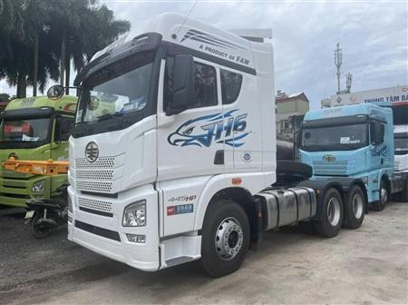 Xe đầu kéo Faw
